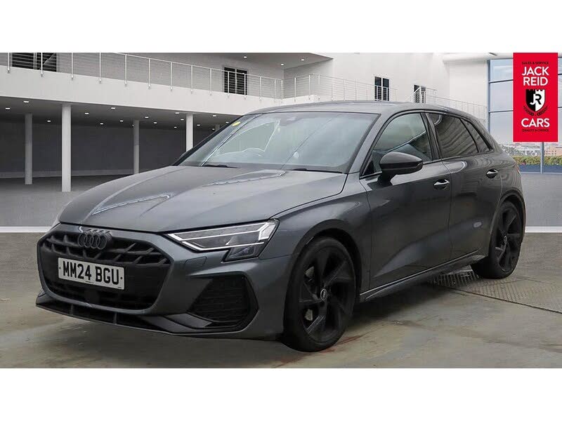 2024 Audi A3 1.5 35 TFSI Black Edition Sportback 5d