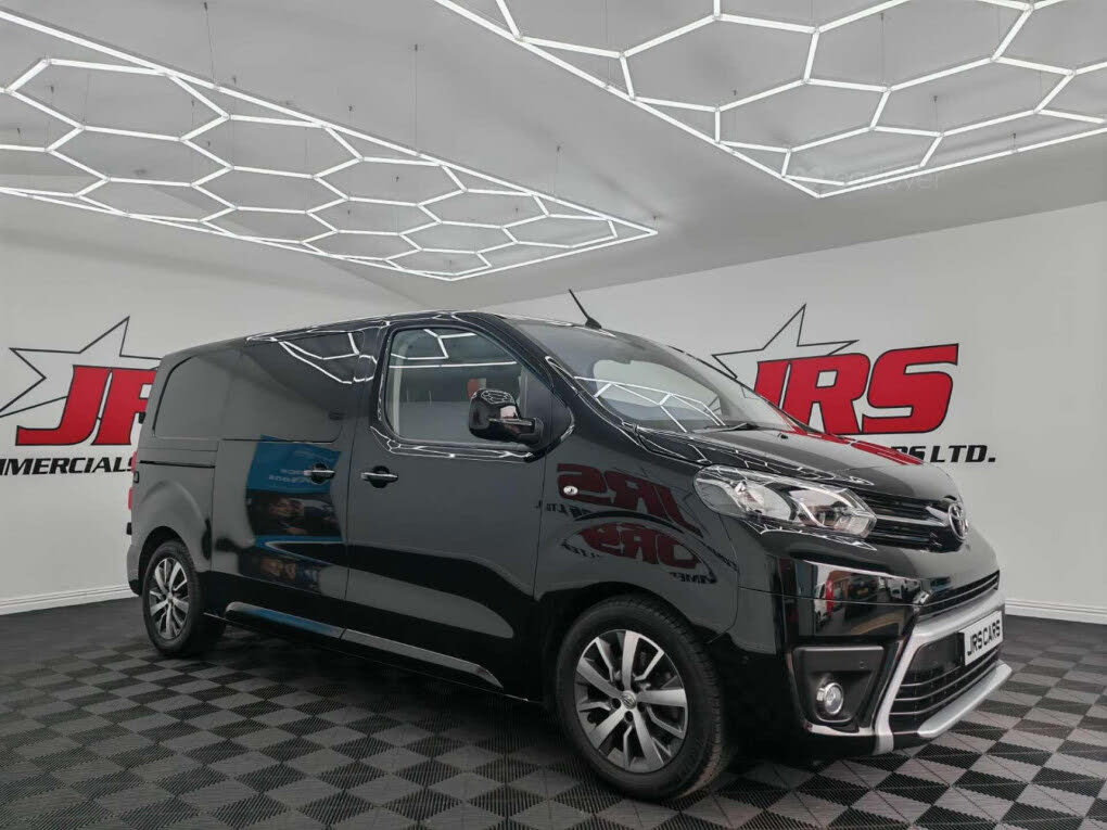 2024 Toyota PROACE 2.0D Design Medium (180hp)(Eu6d) Crewcab auto