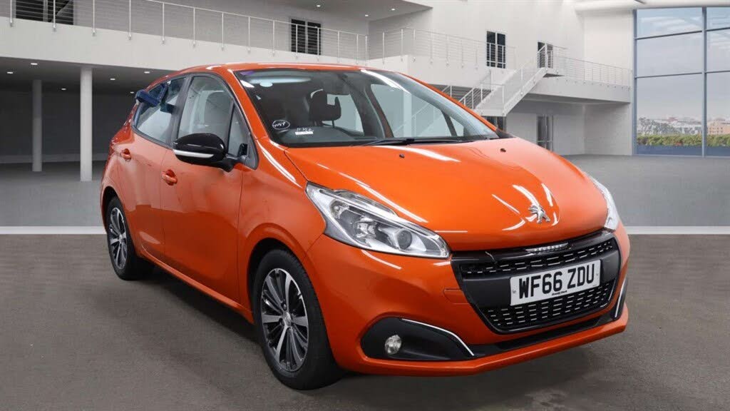 2016 Peugeot 208 1.2 PureTech Active Design Menthol 5d
