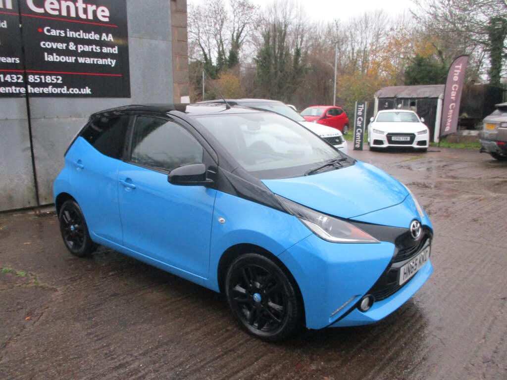 2015 Toyota AYGO 1.0 VVT-i x-cite 2 (68bhp) (x-tra convenience) 5d