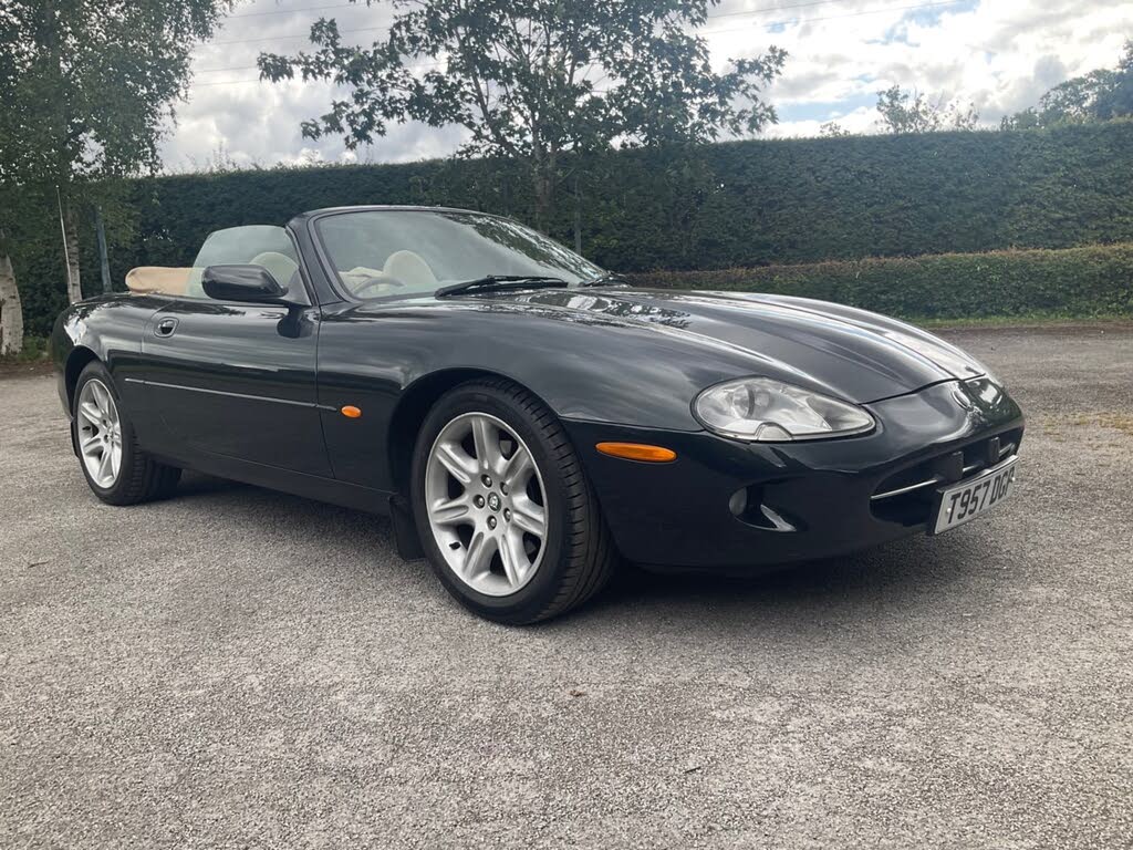 1999 Jaguar XK8 4.0 Convertible