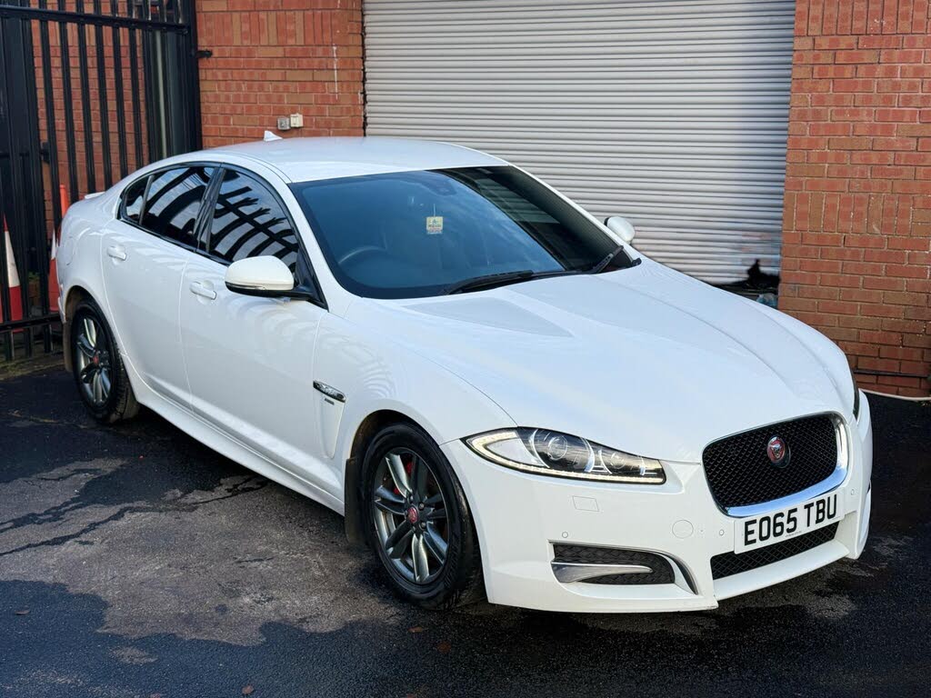 2015 Jaguar XF 2.2TD R-Sport (163ps) Saloon 4d