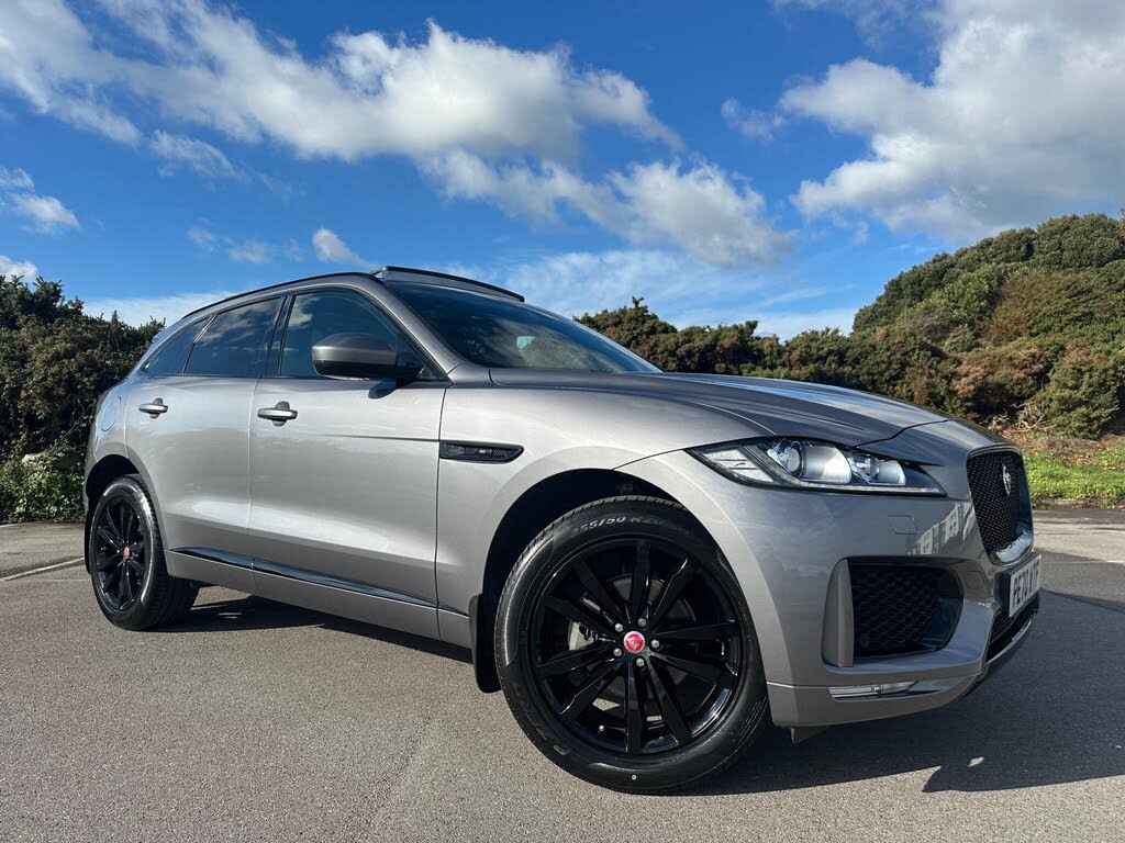 2020 Jaguar F-PACE 2.0 i4D Chequered Flag (180ps)