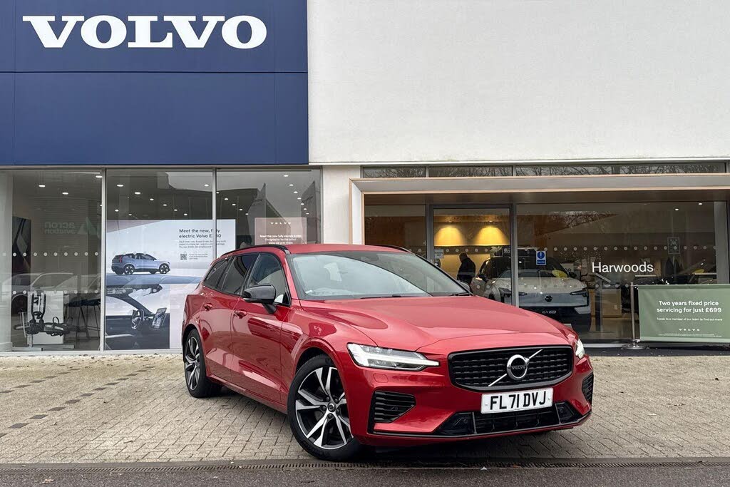 2021 Volvo V60 2.0 T6 R-Design (350bhp) Plug-in Hybrid