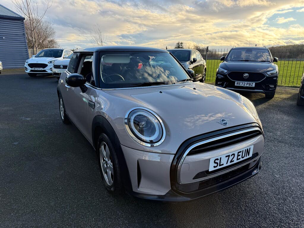 2022 MINI Mini 1.5 Cooper Classic (Premium) Hatchback 3d Auto