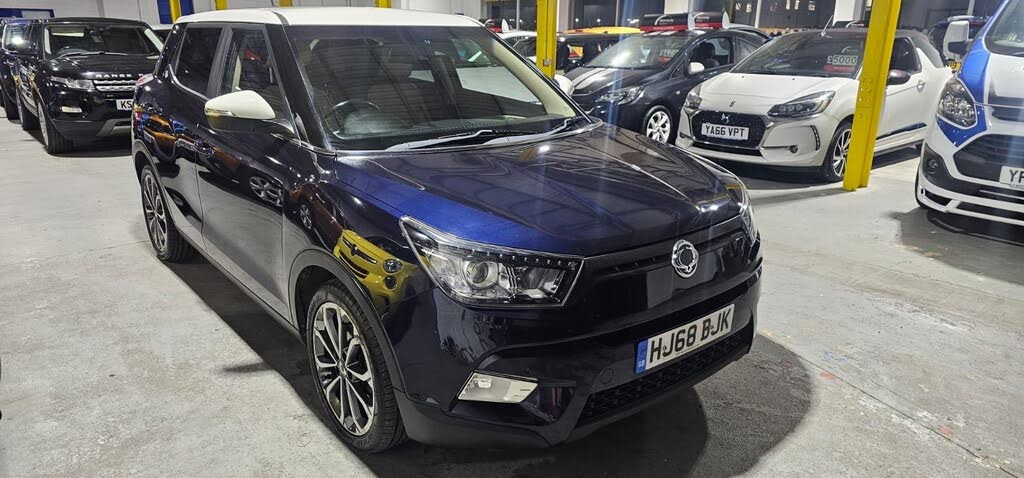 2018 KGM / Ssangyong Tivoli 1.6TD ELX Red (Styling Pack)(Black)