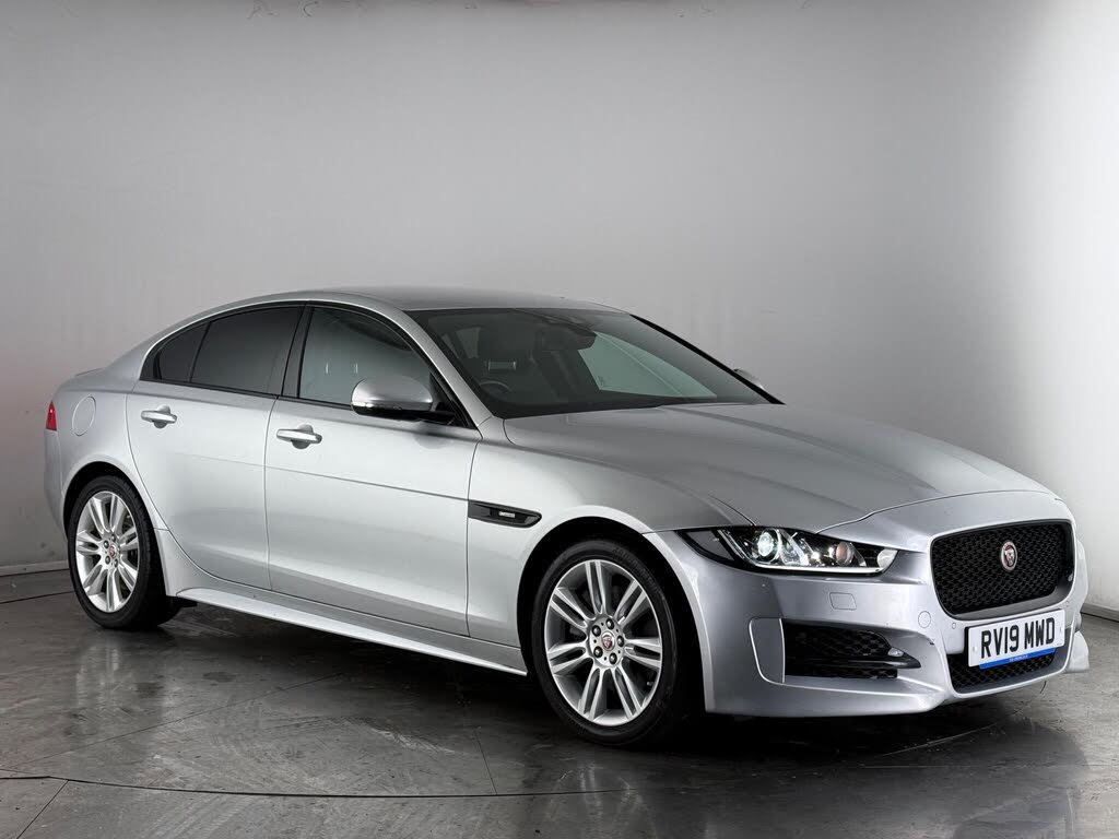 2019 Jaguar XE 2.0i R-Sport (250ps)