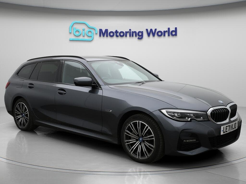 2022 BMW 3 Series 2.0 330e M Sport Touring 5d