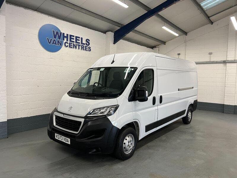 2023 Peugeot Boxer 2.2 BlueHDi Professional Premium+ 335 L3H2 Panel