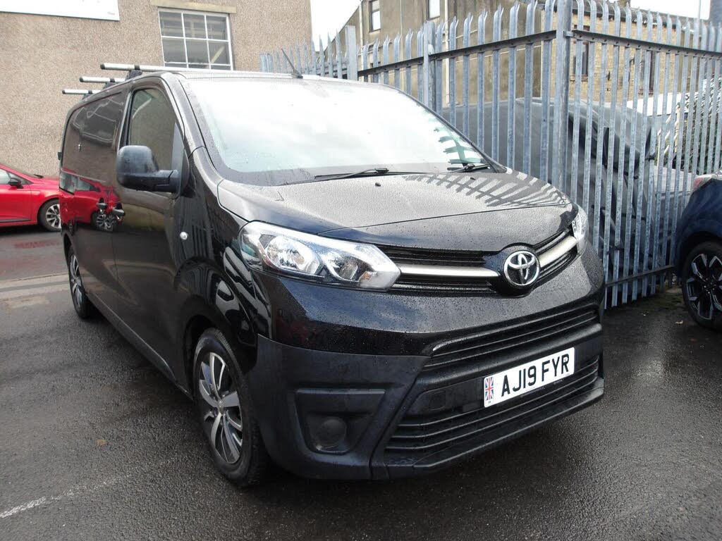 2019 Toyota PROACE 1.6D Icon Medium