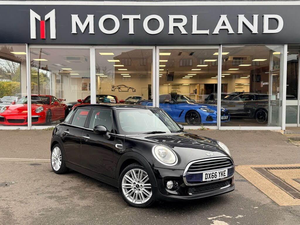2016 MINI Mini 1.5TD Cooper D (s/s) Hatchback 5d