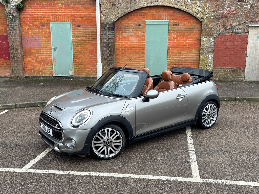 2016 MINI Mini 2.0 Cooper S (s/s) Convertible 2d