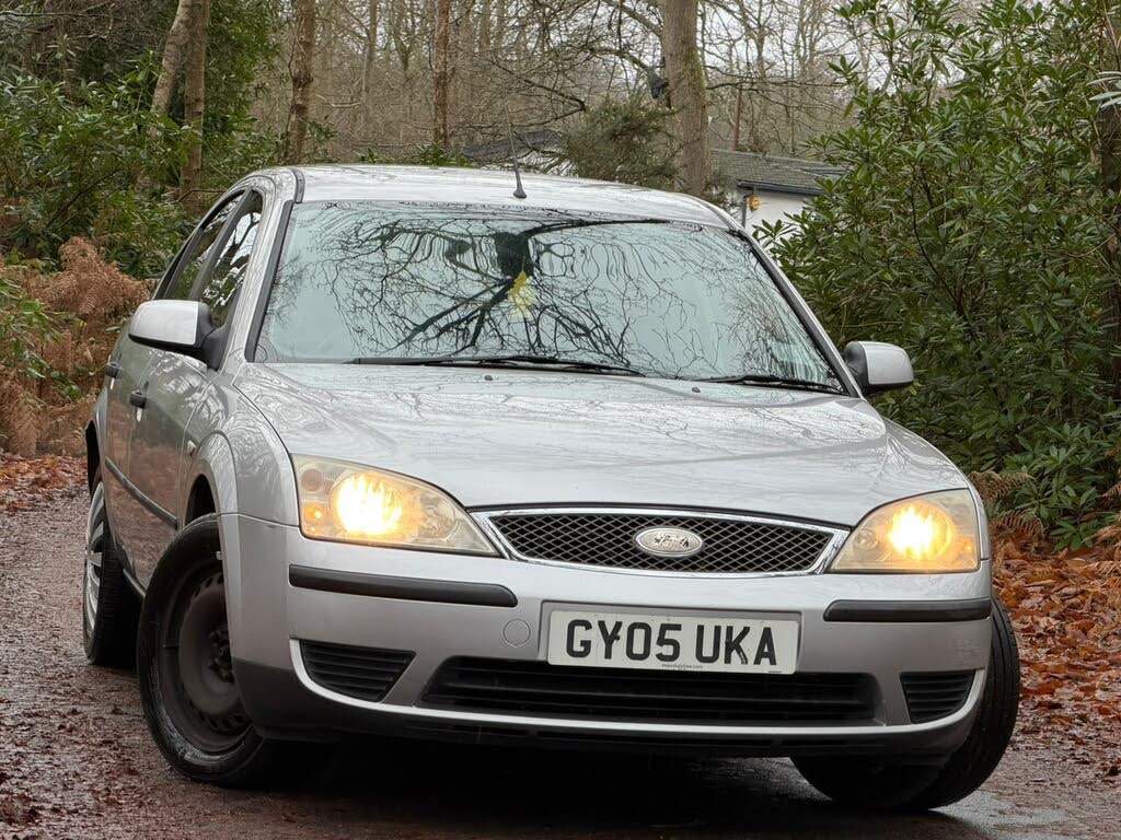 2005 Ford Mondeo 2.0 LX Hatchback 5d 1999cc auto