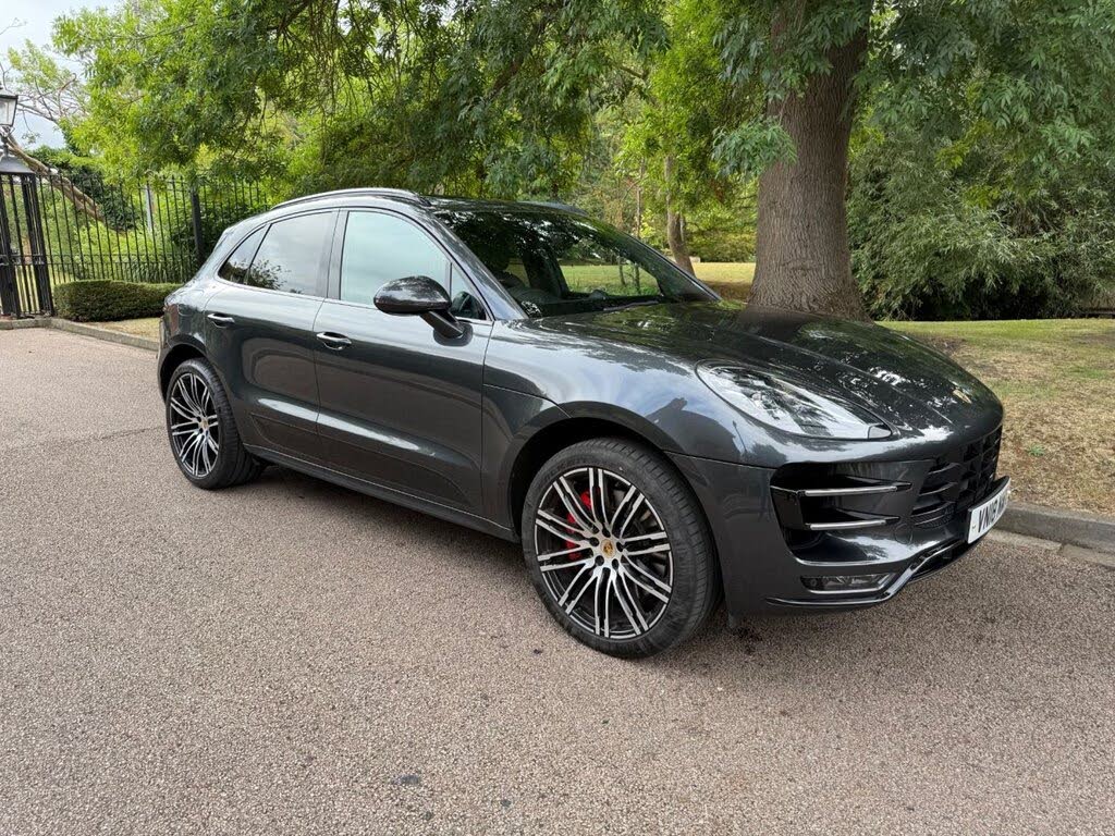 2018 Porsche Macan 3.6 Turbo (440ps) (Performance Package)