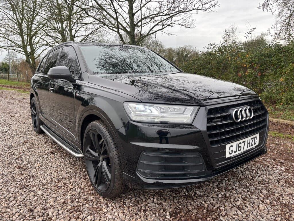 2017 Audi Q7 3.0TDI quattro S Line (272ps)