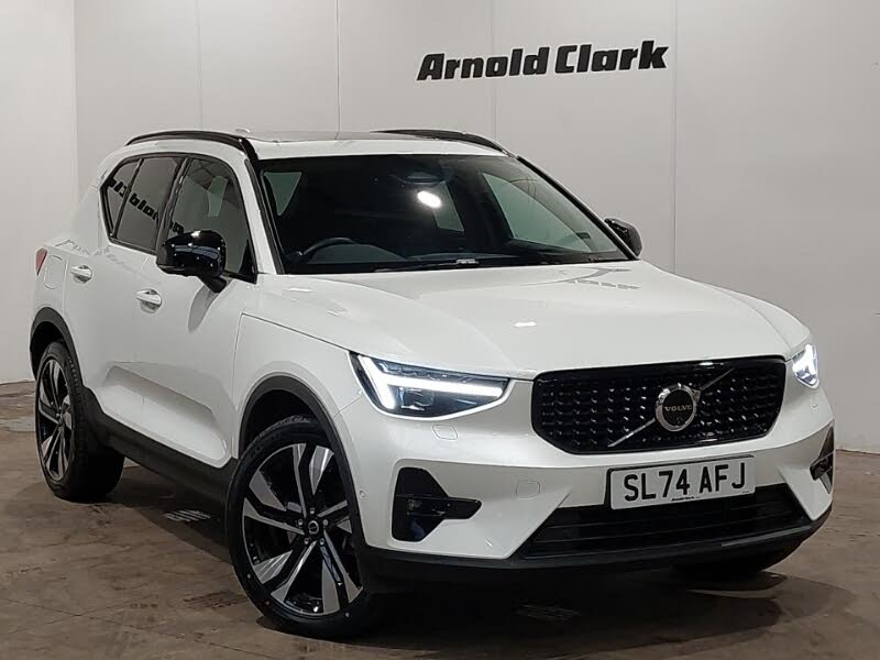 2024 Volvo XC40 2.0 B4 R-Design Pro