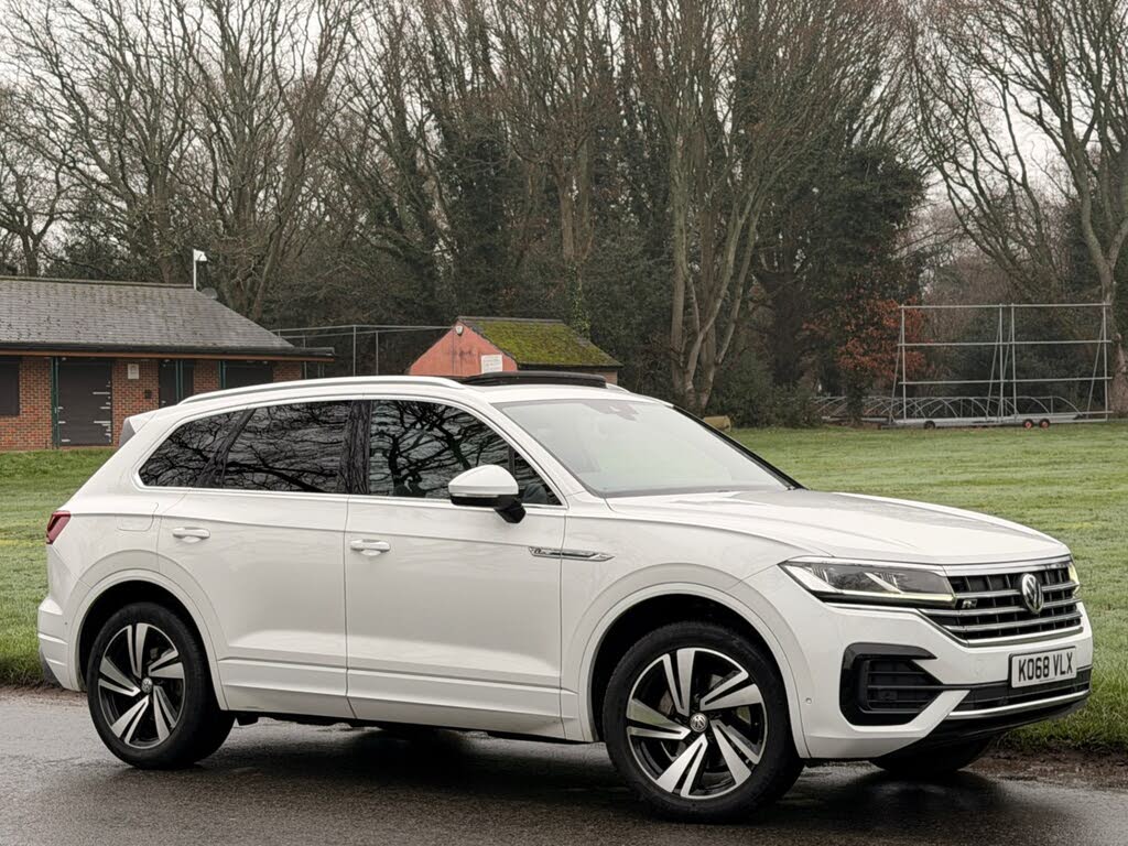 2019 Volkswagen Touareg 3.0TDI R-Line Tech (231ps)