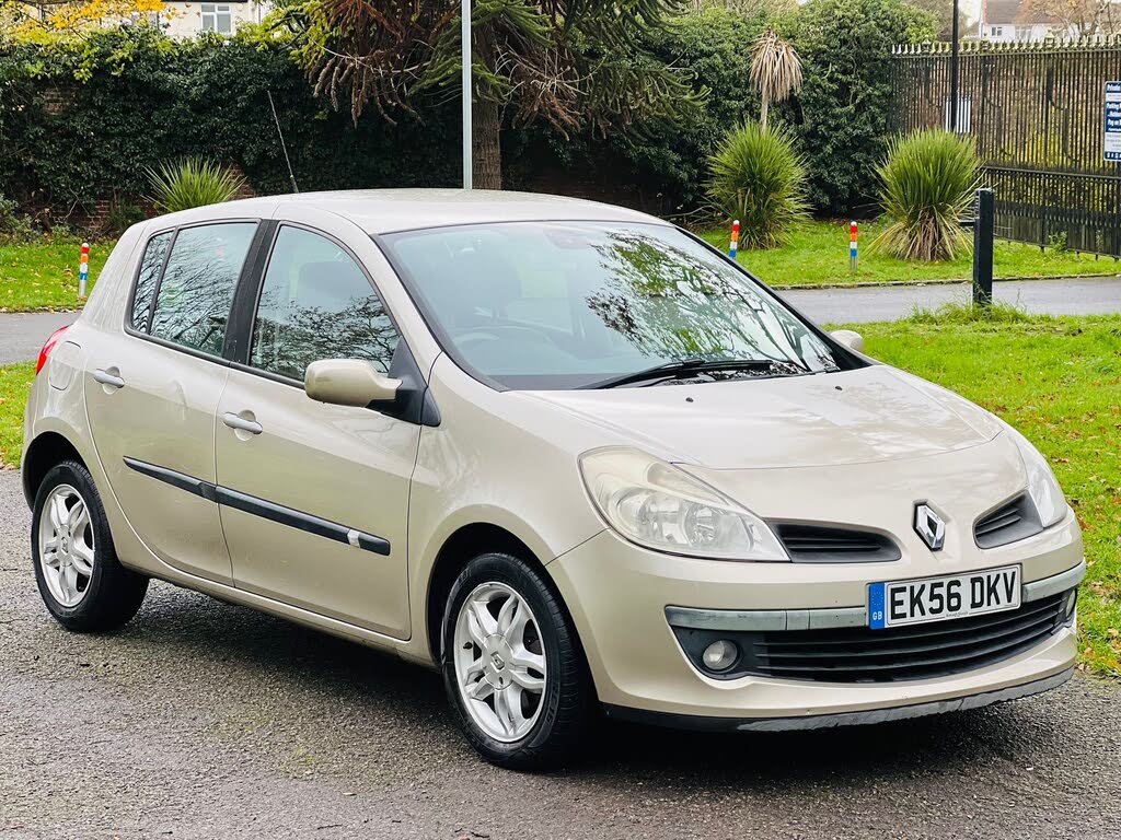 2006 Renault Clio 1.6 Privilege auto