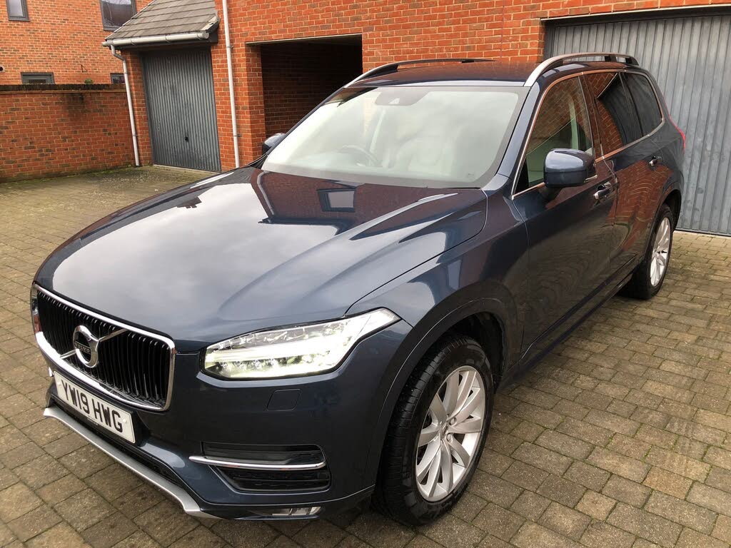 2019 Volvo XC90 2.0TD B5 Momentum