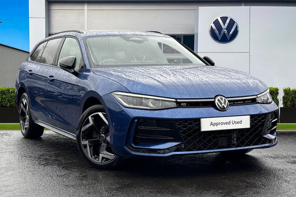 2025 Volkswagen Passat 1.5 TSI R-Line (272ps)
