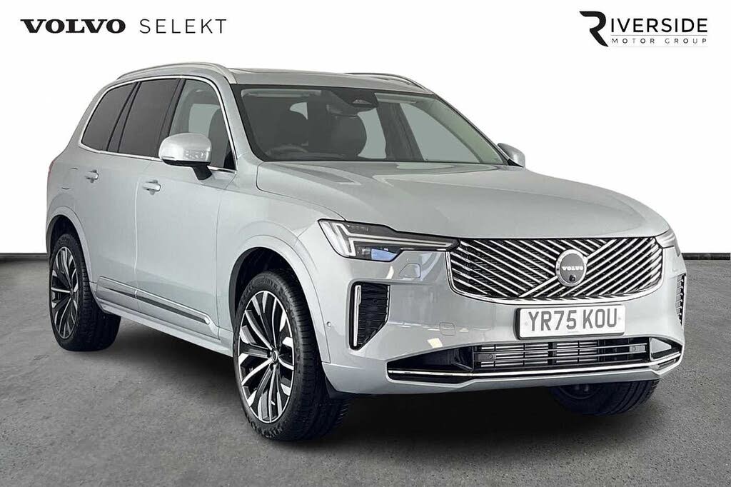 2025 Volvo XC90 2.0 T8 Ultra (Dark