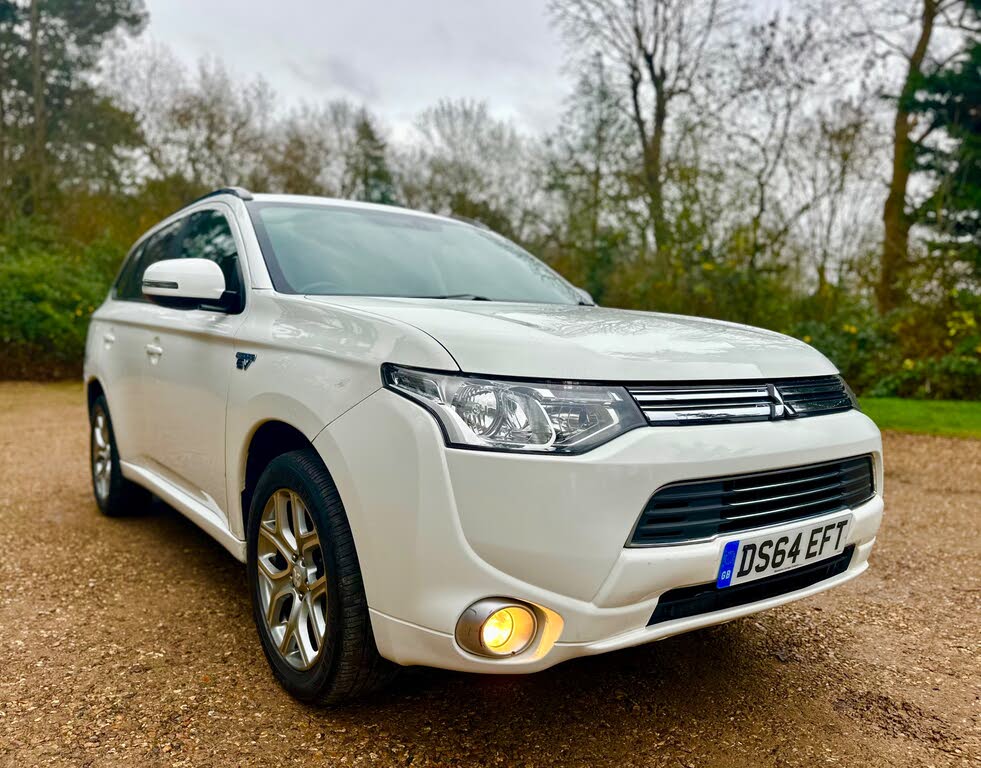 2015 Mitsubishi Outlander 2.0 GX3h (5st)
