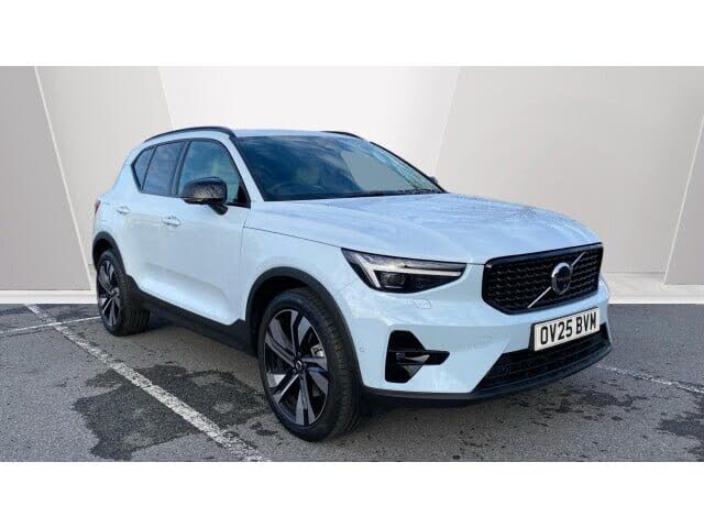 2025 Volvo XC40 2.0 B4 Ultra (Bright