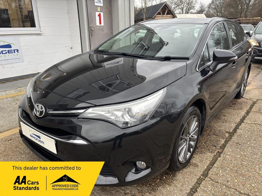 2017 Toyota Avensis 2.0D-4D Business Edition Touring Sports 5d
