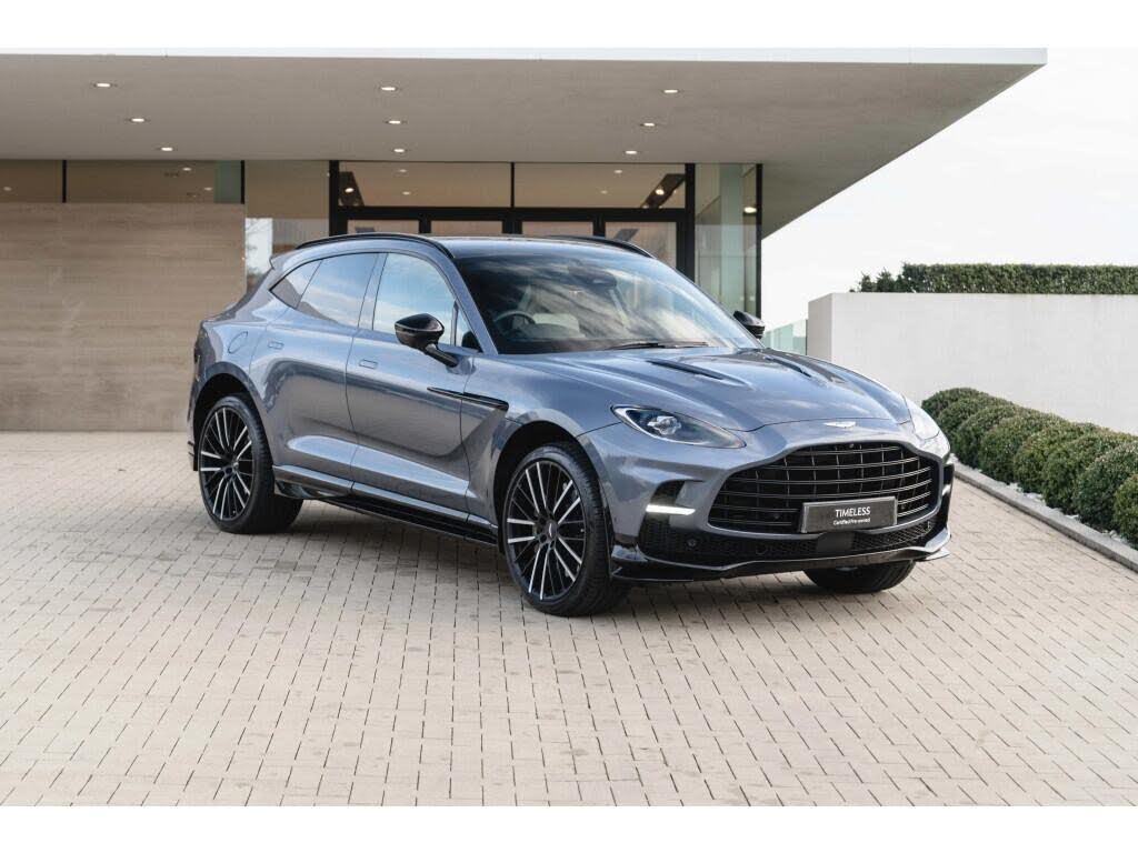 2025 Aston Martin DBX 4.0 V8