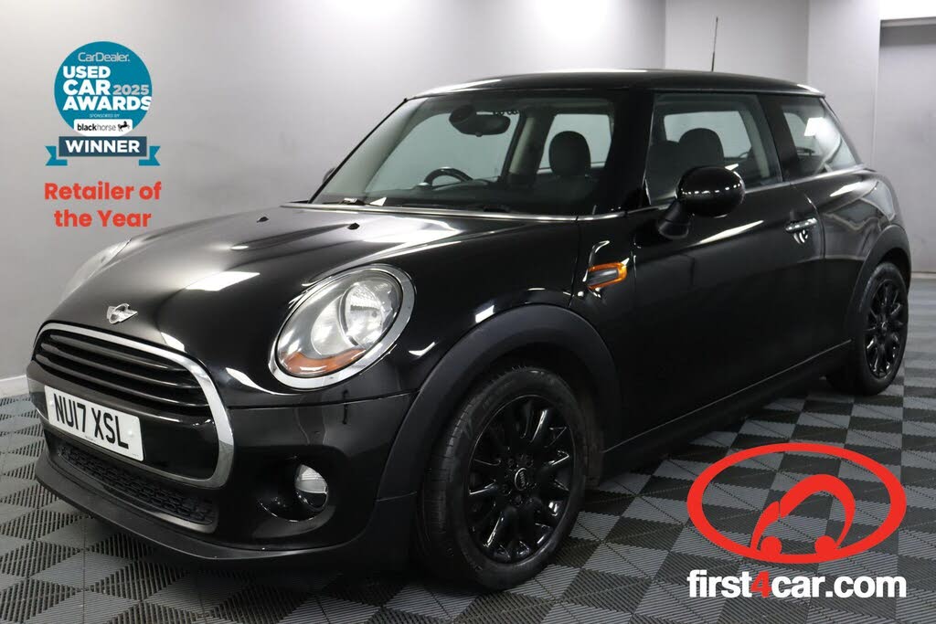 2017 MINI Mini 1.5 Cooper (s/s) Hatchback 3d