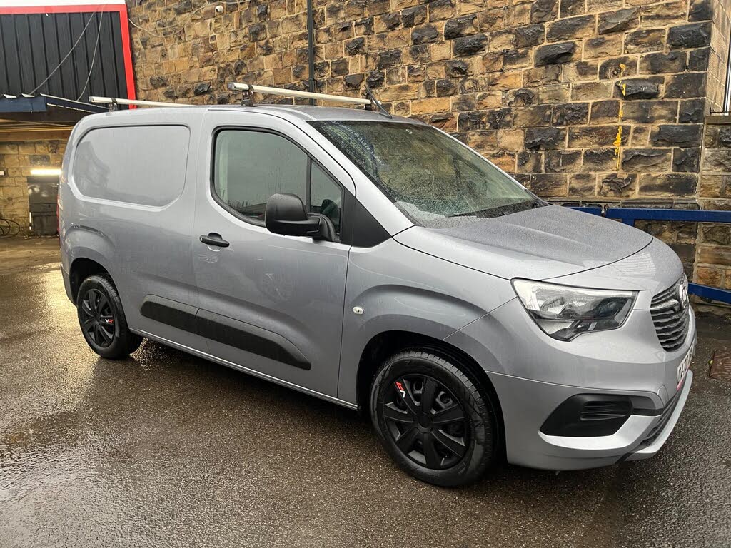 2020 Vauxhall Combo 1.5CDTi Sportive 2000 (100PS)(EU6dT)
