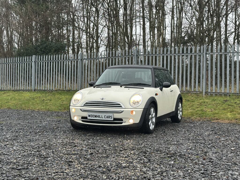 2005 MINI Mini 1.6 Cooper (Chili) Hatchback 3d CVT