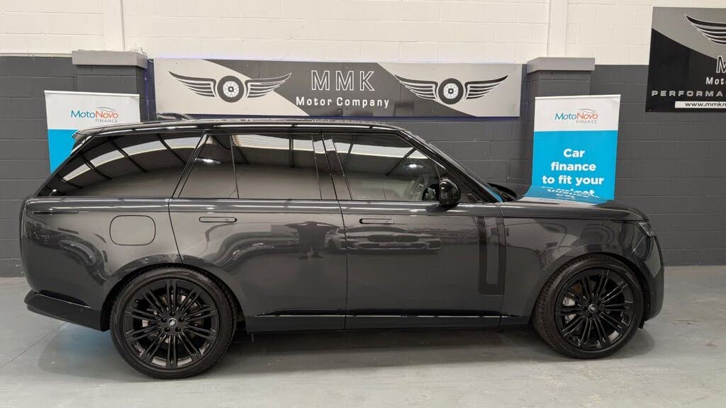 2024 Land Rover Range Rover 3.0 D300 HSE