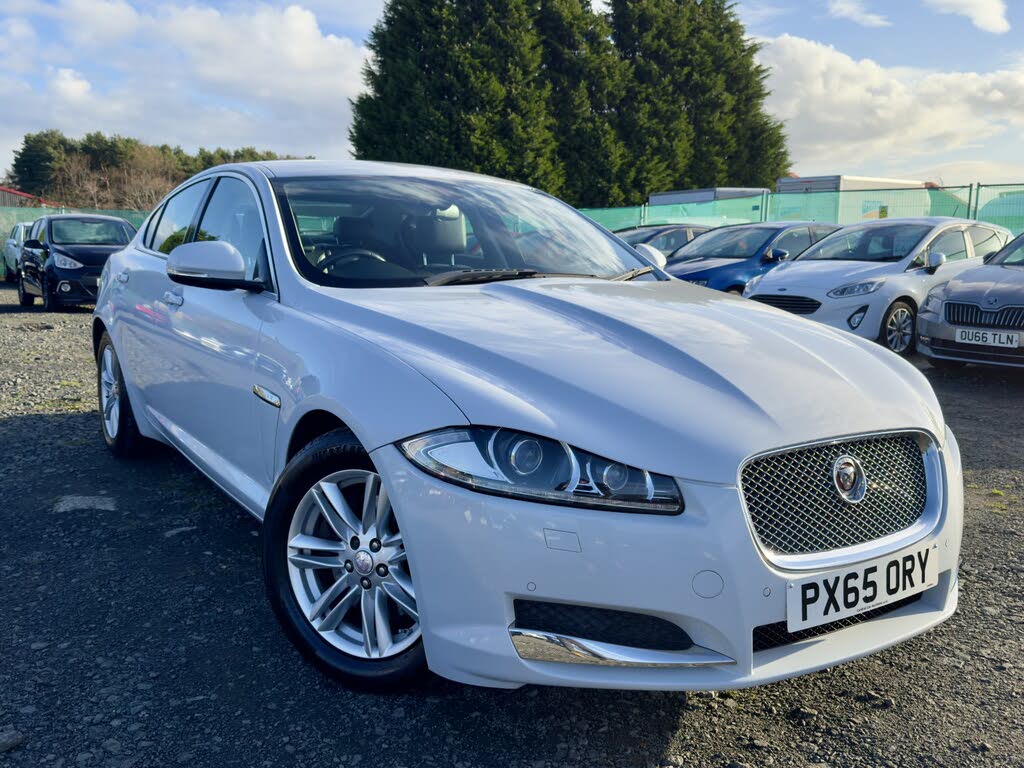 2015 Jaguar XF 2.2TD Luxury (163ps) Saloon 4d