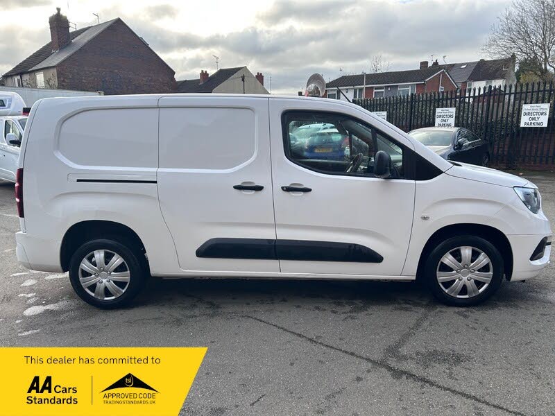 2023 Vauxhall Combo 1.5CDTi Pro 2300 (100PS)(Eu6d) Pro L2H1