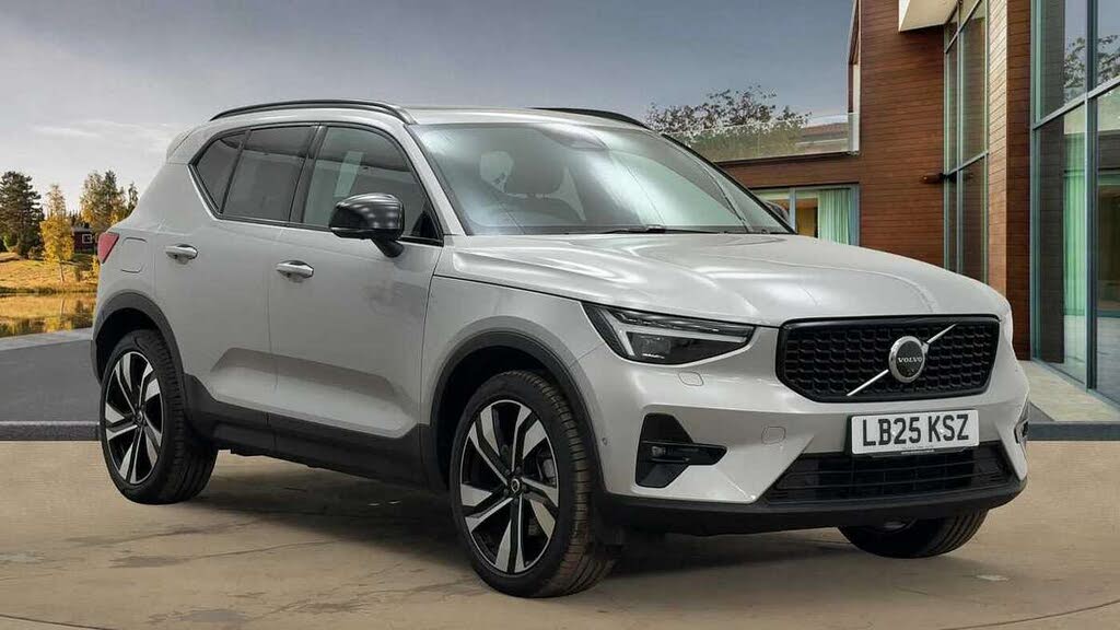 2025 Volvo XC40 2.0 B4 Ultra (Bright