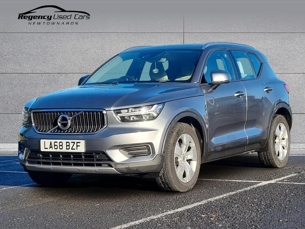 2019 Volvo XC40 2.0 T4 Momentum AWD
