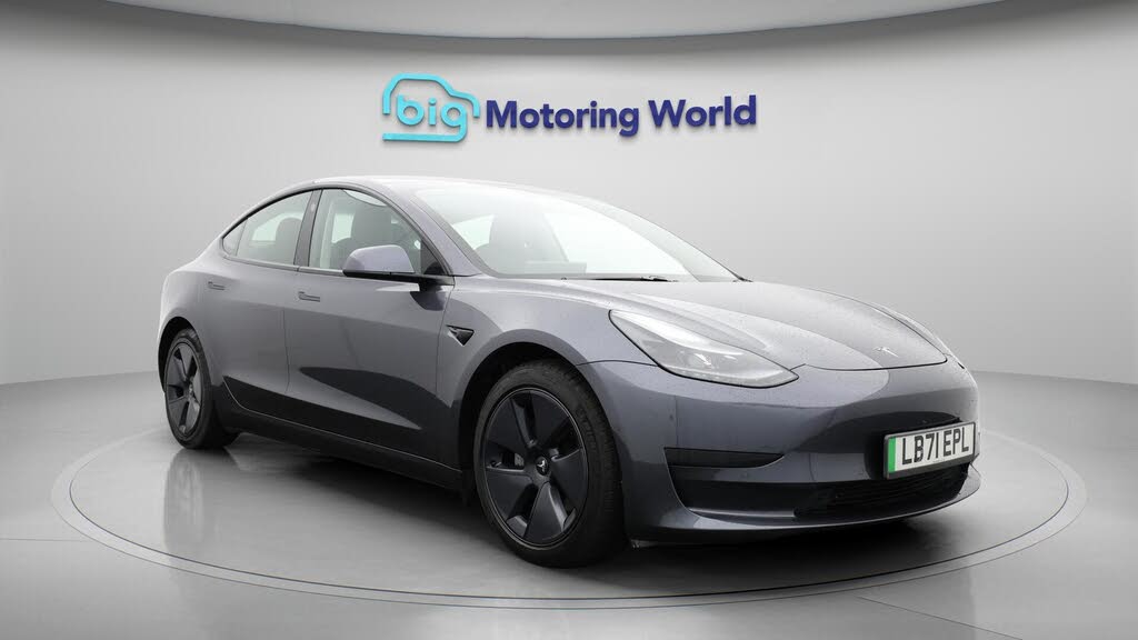 2021 Tesla Model 3 E Standard Plus