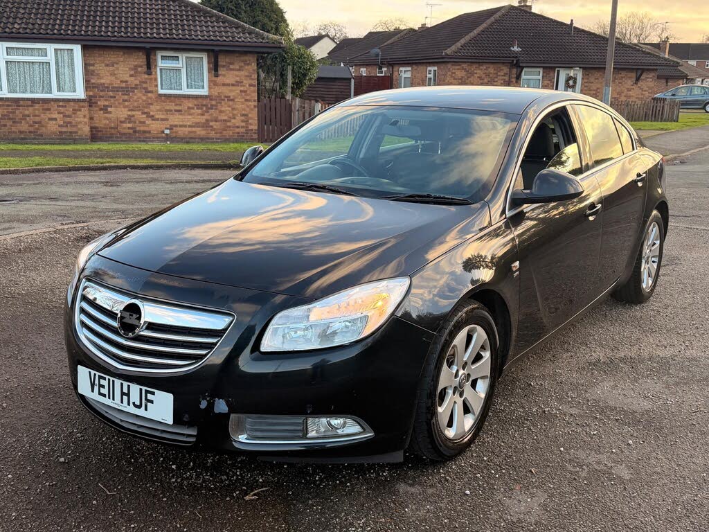 2011 Vauxhall Insignia 2.0TD SRi 2.0CDTi (160ps) Hatchback 5d 1956cc