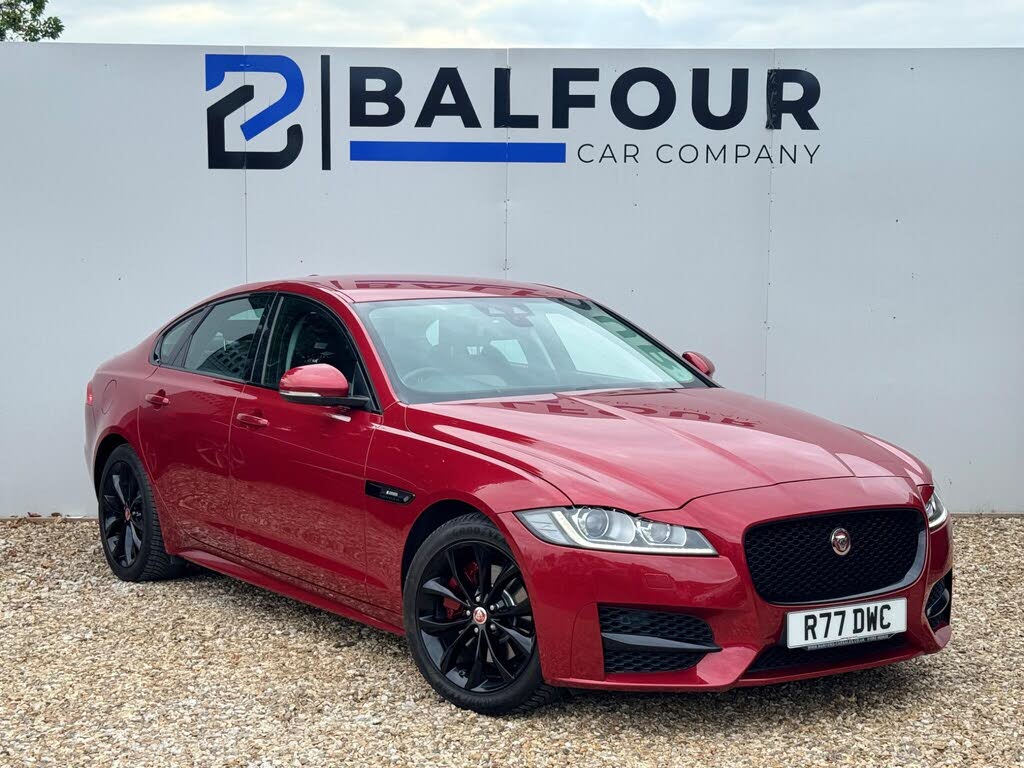 2017 Jaguar XF 2.0TD R-Sport (240ps) Saloon 4d 1998cc Auto