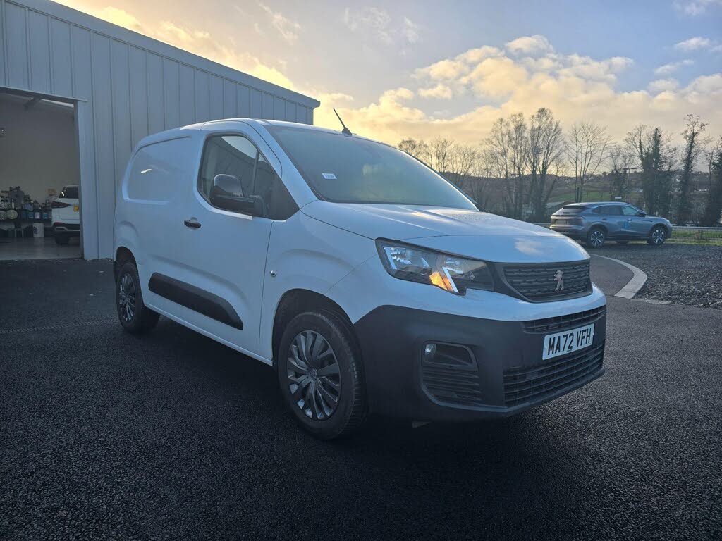 2022 Peugeot Partner 1.5 BlueHDi 1000 Professional Premium (100PS)(Eu6d) S&S +