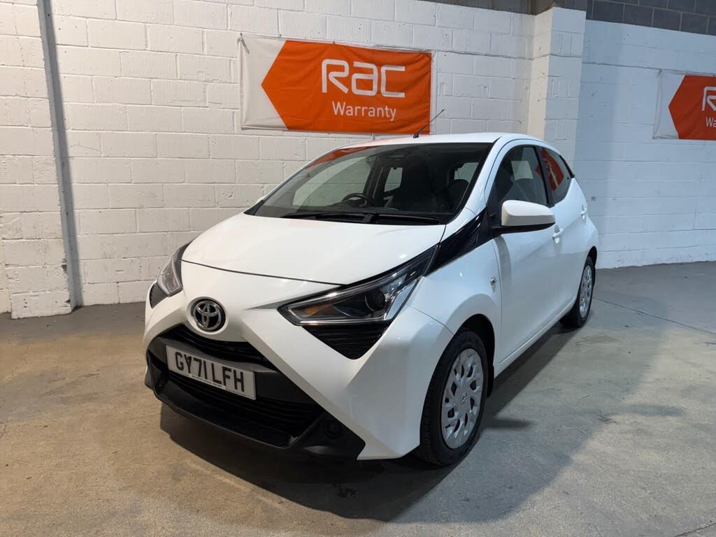 2022 Toyota AYGO 1.0 VVT-i x-play
