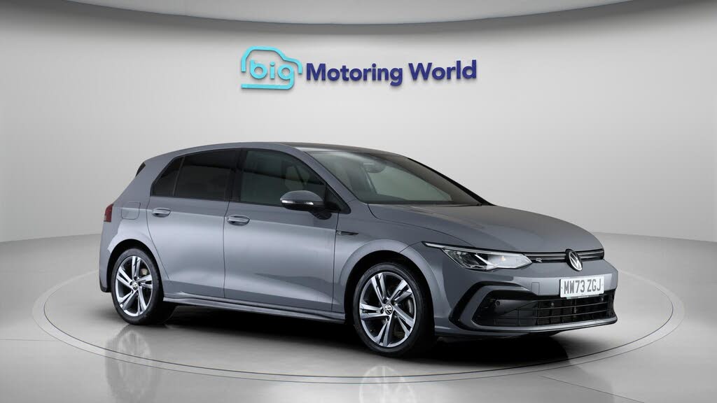 2023 Volkswagen Golf 1.5 eTSI R-Line Hatchback