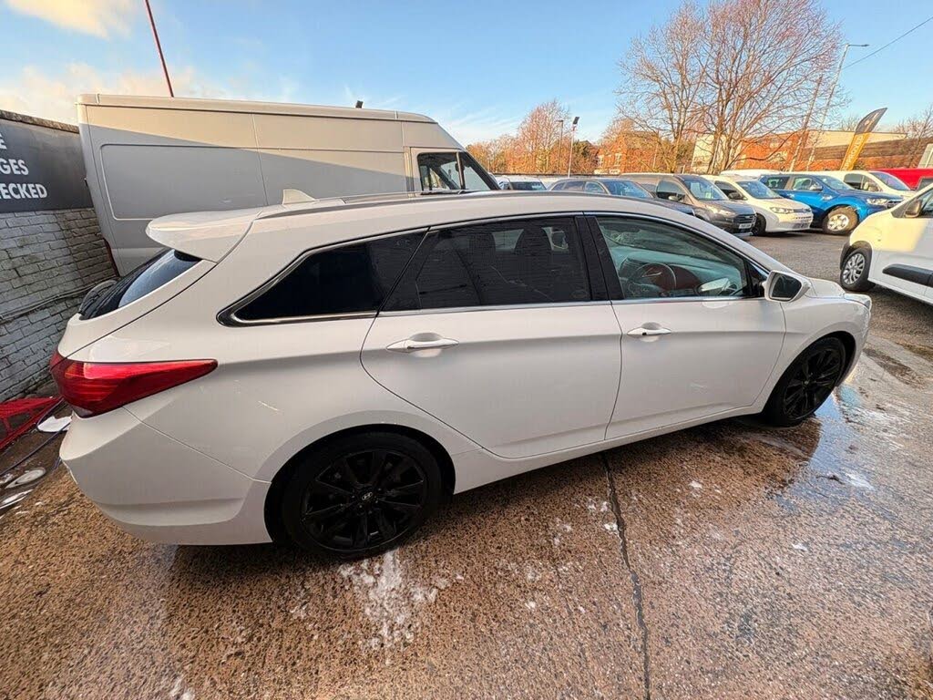 2014 Hyundai i40 1.7TD Premium (136ps) Estate 5d auto