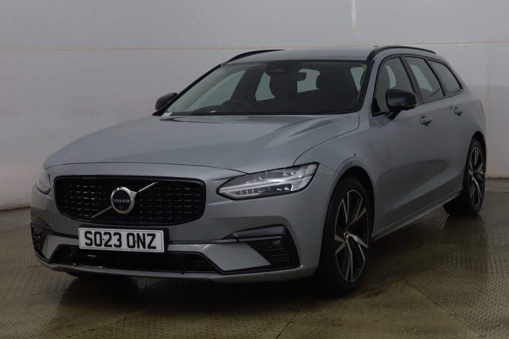 2023 Volvo V90 2.0 B4 Plus (194bhp)