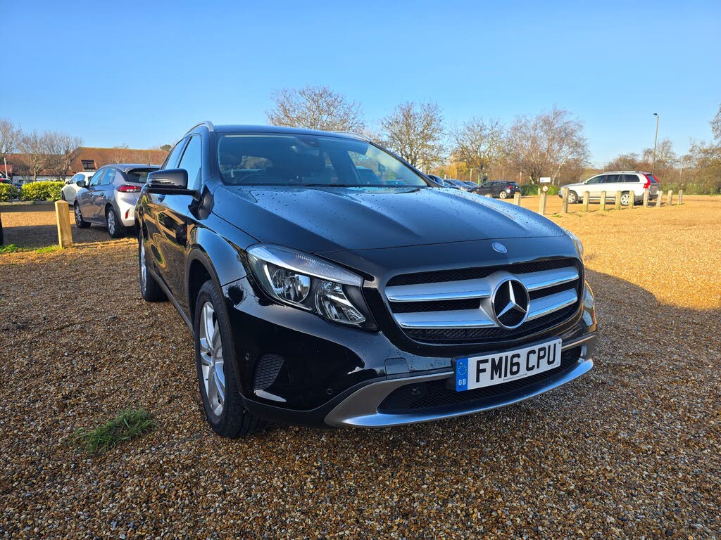 2016 Mercedes-Benz GLA-Class 2.1d GLA 200d Sport (s/s) 7G-DCT