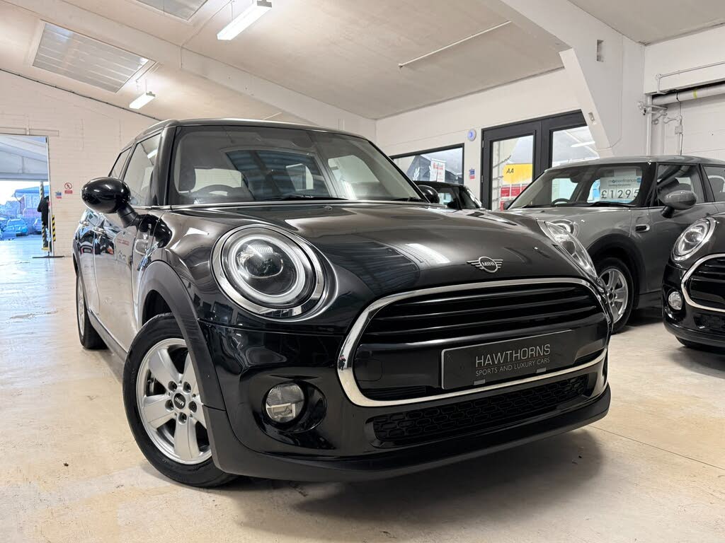 2018 MINI Mini 1.5 Cooper Series II (s/s) Hatchback 5d