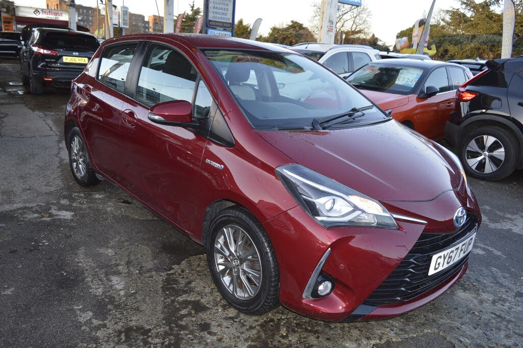 2017 Toyota Yaris 1.5 VVT-i Icon Tech (98bhp) Hybrid 1497cc E-CVT