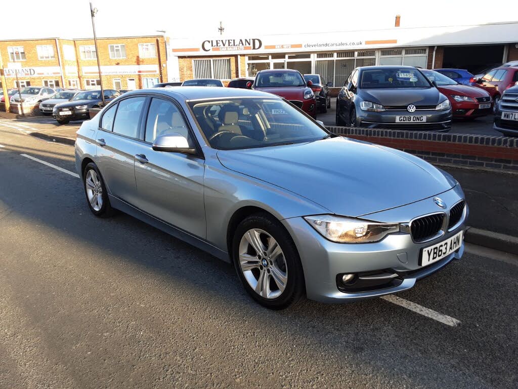2014 BMW 3 Series 2.0TD 318d Sport Saloon 4d