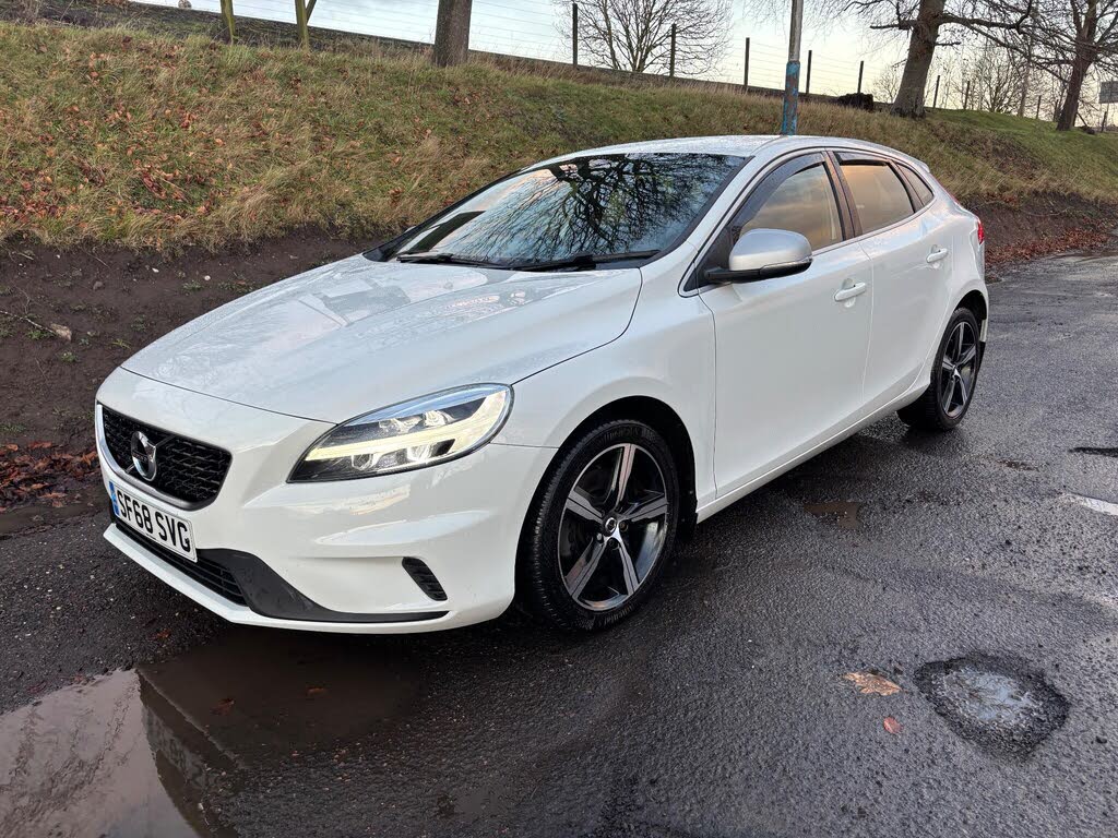 2018 Volvo V40 2.0 T2 R-Design Nav Plus